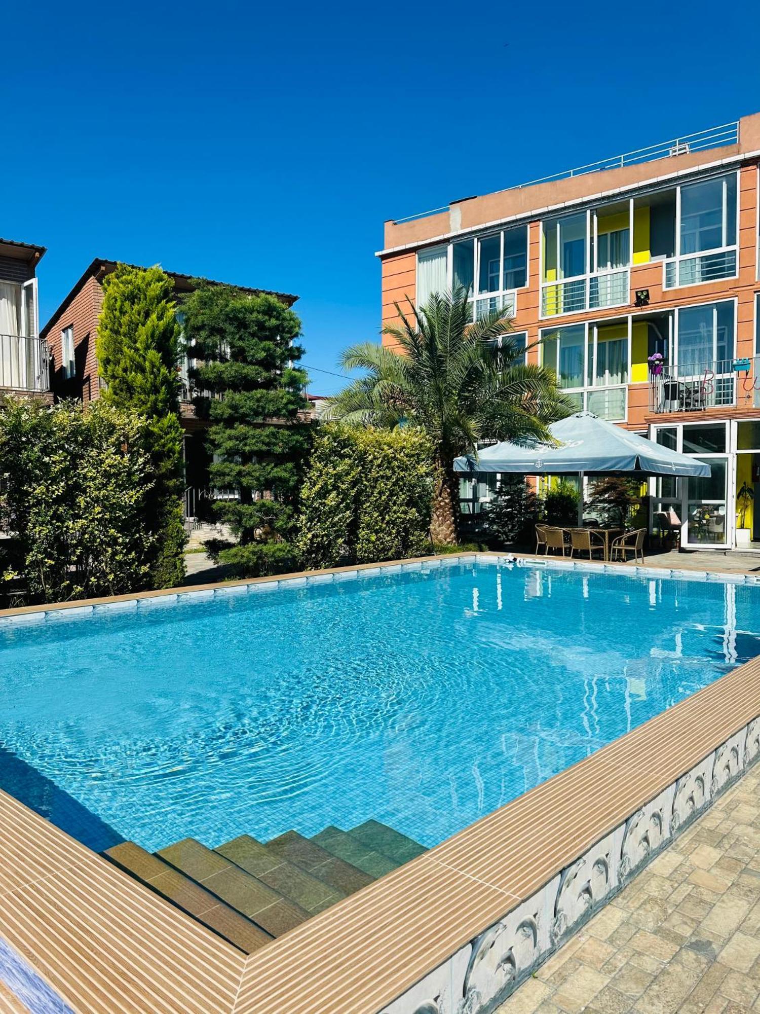 Hotel Buta Batumi Exterior foto